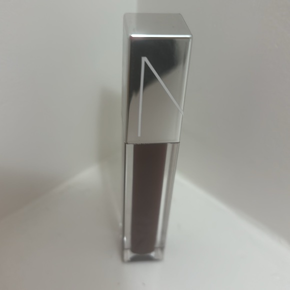 NARS Full Vinyl Lip Laquer in Baden Baden - Picture 2 of 6